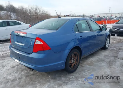 2010 Ford Fusion Se z USA, uszkodzony, nr VIN 3FAHP0HAXAR277502